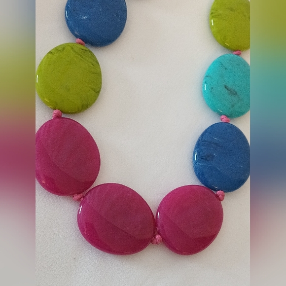 𝗩𝘁𝗴.𝗧𝗮𝗴𝘂𝗮 𝗖𝗼𝗹𝗼𝗿𝗳𝘂𝗹 𝗦𝘁𝗮𝘁𝗲𝗺𝗲𝗻𝘁 𝗡𝗲𝗰𝗸𝗹𝗮𝗰𝗲 - Picture 4 of 8